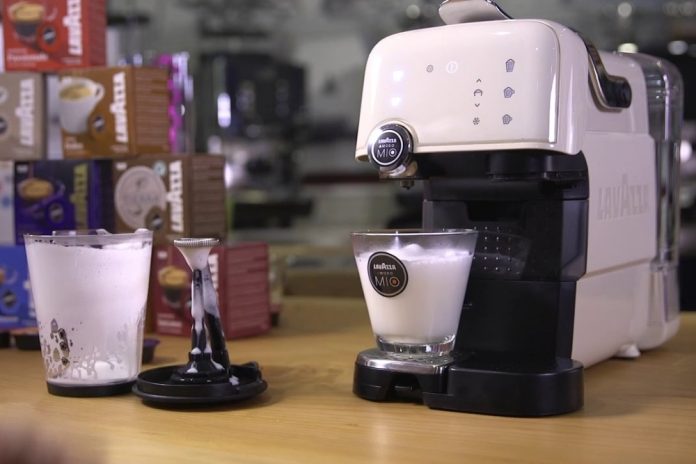 4. Giovanni - macchina da caffè