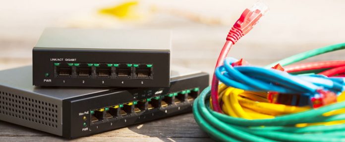 featured switch Ethernet